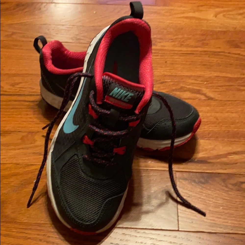 Running Shoes